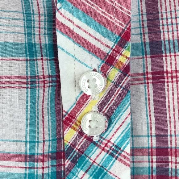 🌿 Guess Plaid Button Down Shirt Size L - Picture 8 of 8